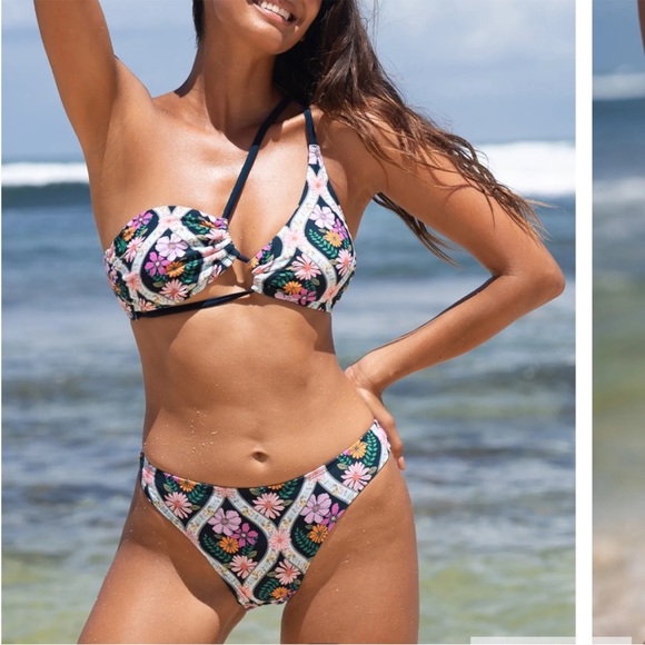 Cupshe Bikini Set - Picture 7 of 7